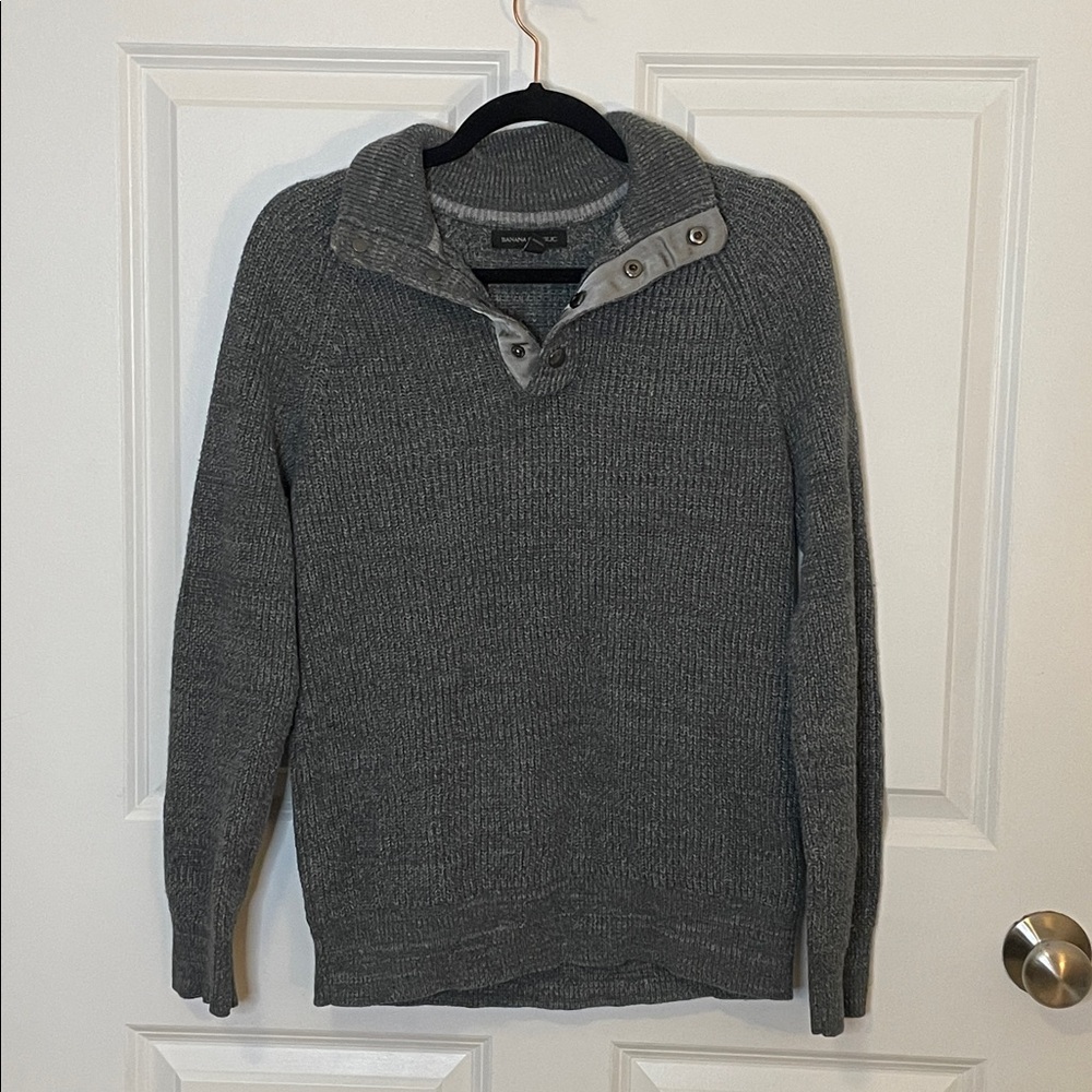 Banana Republic Gray Knit Button Up Sweater Men’s Medium